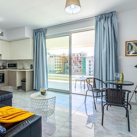 Oyster 1-Br Apt In Larnaca Luaran gambar