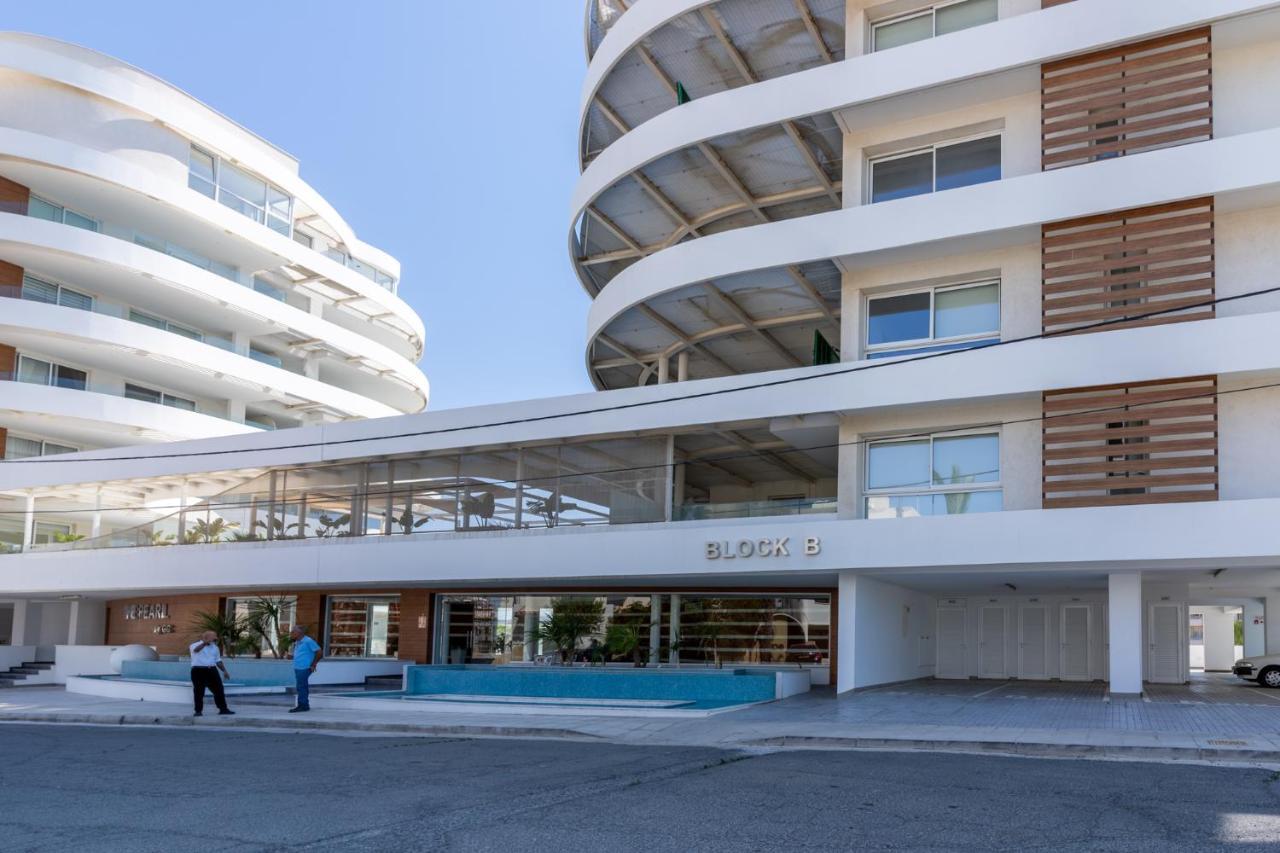 Oyster 1-Br Apt In Larnaca Luaran gambar