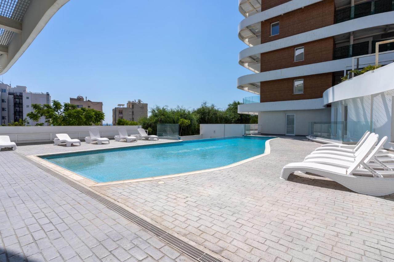 Oyster 1-Br Apt In Larnaca Luaran gambar