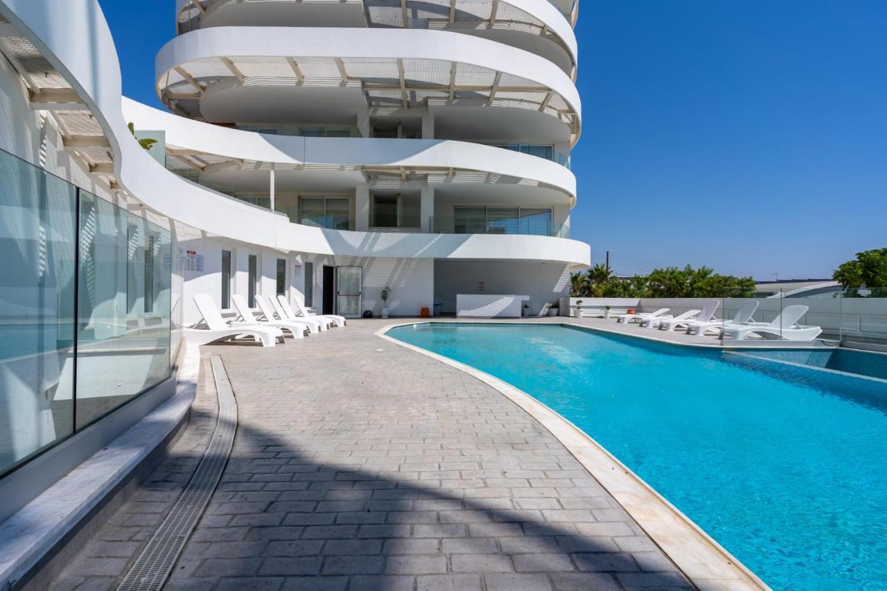 Oyster 1-Br Apt In Larnaca Luaran gambar